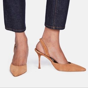 Manolo Blahnik Carolyne suede slingback pumps 39.5